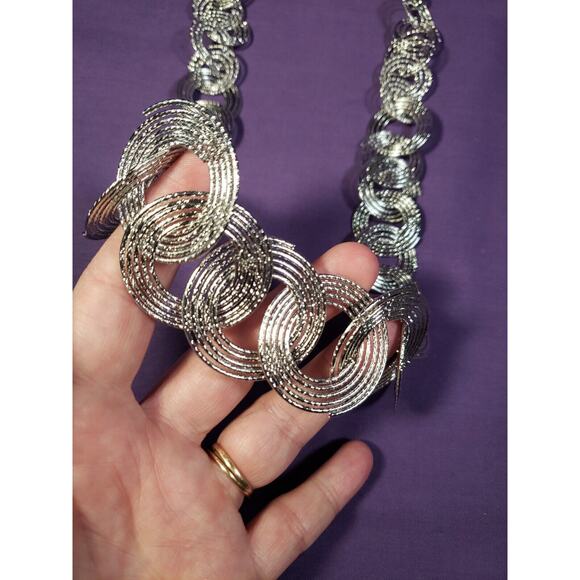 Cato "C Est. 1946" Silver Tone Ring Necklace, Graduating Linked Swirl Rings, NWT - Picture 8 of 14